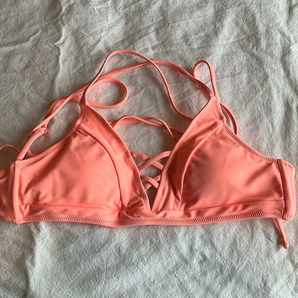Cupshe strappy bikini top
